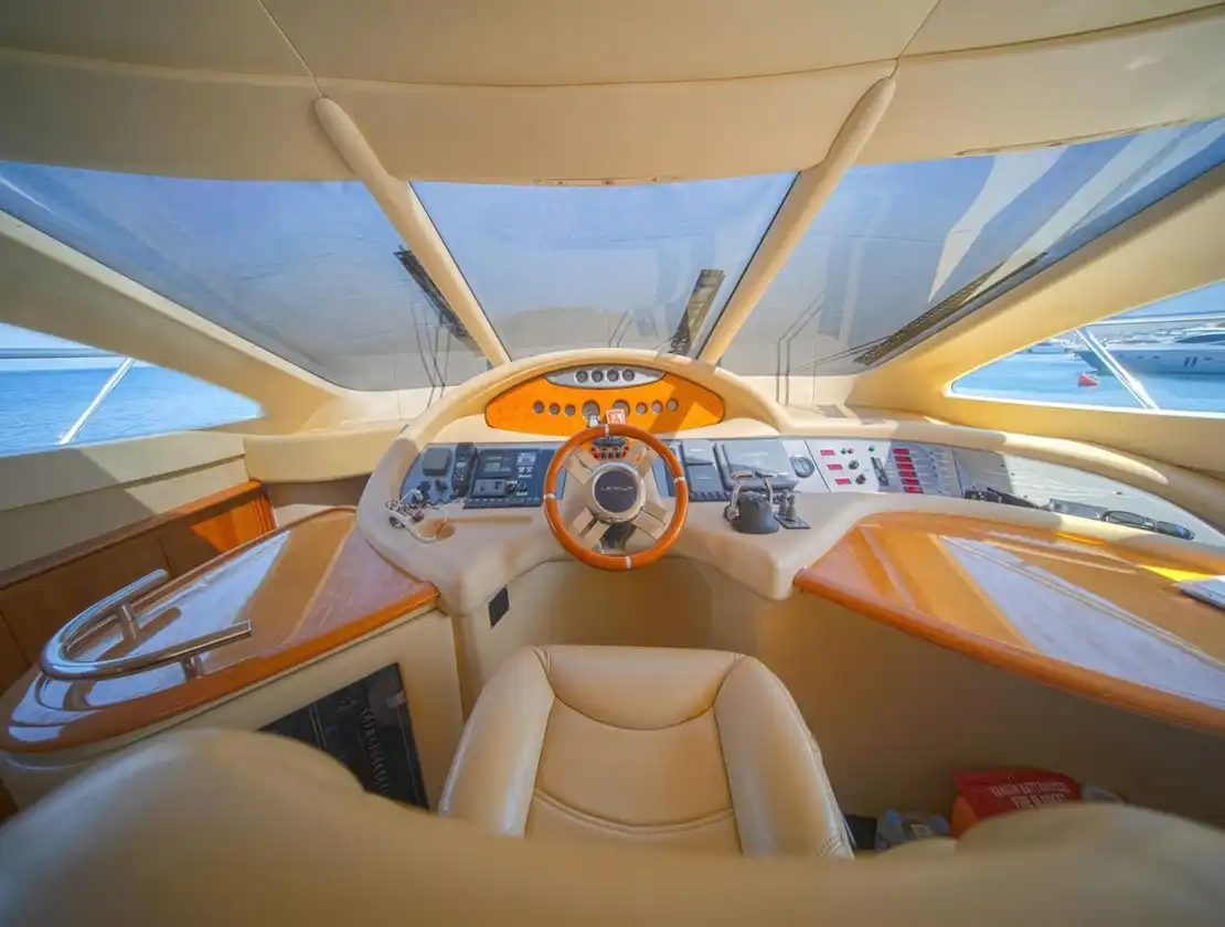 Antalya Yacht Rental 23m Azimut 62 Fly